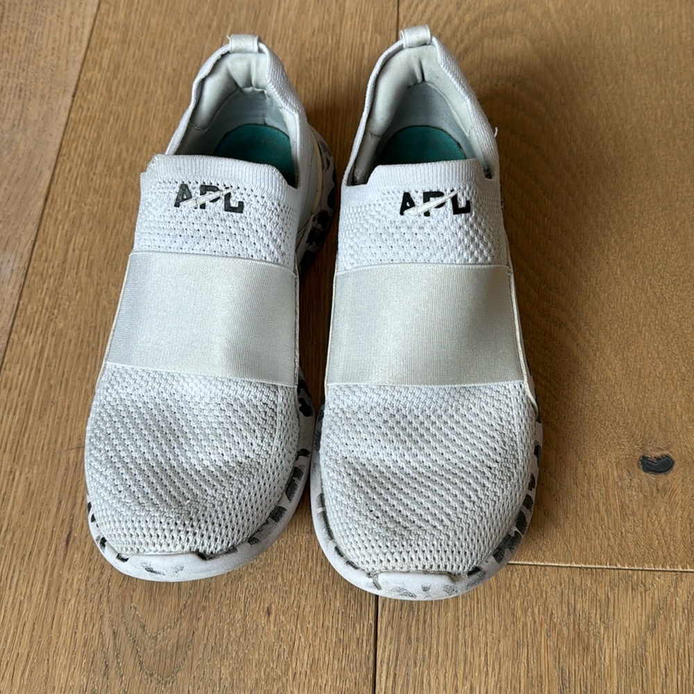 APL white with cheetah sole size 7